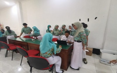 Cek Kesehatan Gratis di SMK Negeri 2 Semarang: Wujud Nyata Kepedulian Terhadap Masa Depan Generasi Sehat
