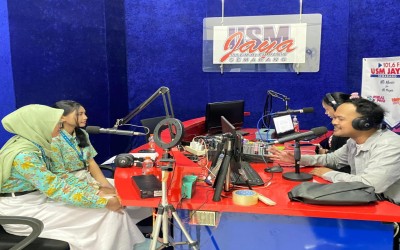 Talkshow Mirae Student Company di Radio USM Jaya Semarang